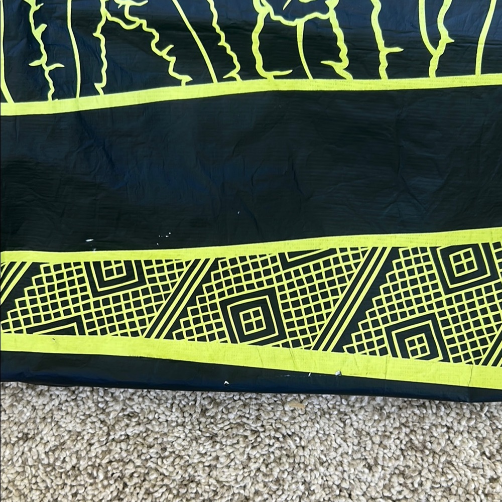 Aloha Collection x Sig Zane Day Tripper Tote - Picture 5 of 5